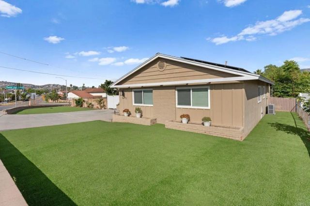 157 Lakeview Avenue, Spring Valley, CA 91977