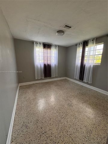 316 SW 2nd Ter 0, Hallandale Beach, FL 33009