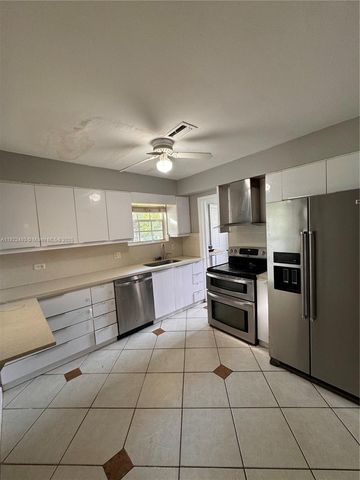 316 SW 2nd Ter 0, Hallandale Beach, FL 33009