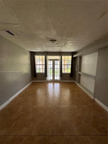 316 SW 2nd Ter 0, Hallandale Beach, FL 33009