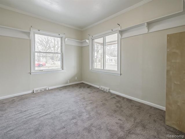 9005 Deering Street, Livonia, MI 48150