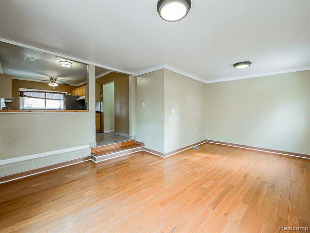 9005 Deering Street, Livonia, MI 48150