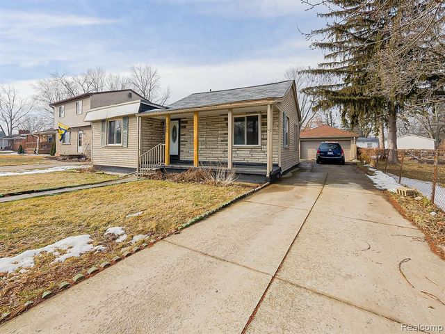 9005 Deering Street, Livonia, MI 48150