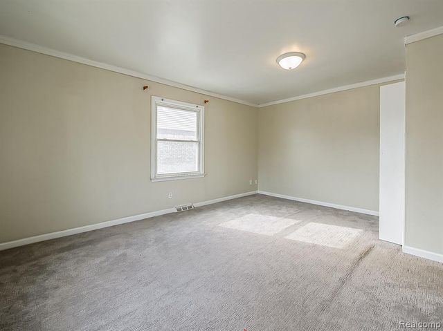 9005 Deering Street, Livonia, MI 48150