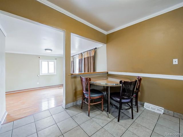 9005 Deering Street, Livonia, MI 48150