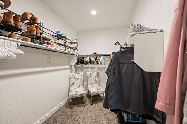 160 Tanager Drive, Rhome, TX 76078