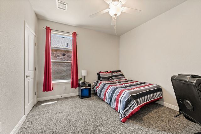 160 Tanager Drive, Rhome, TX 76078