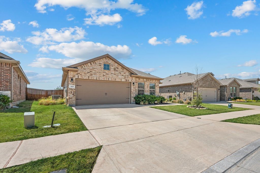 160 Tanager Drive, Rhome, TX 76078 — photo 3