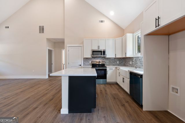 277 Cole Forest Boulevard, Barnesville, GA 30204