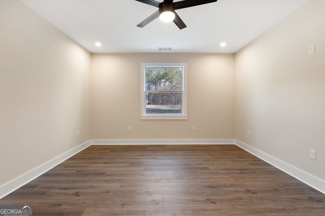 277 Cole Forest Boulevard, Barnesville, GA 30204