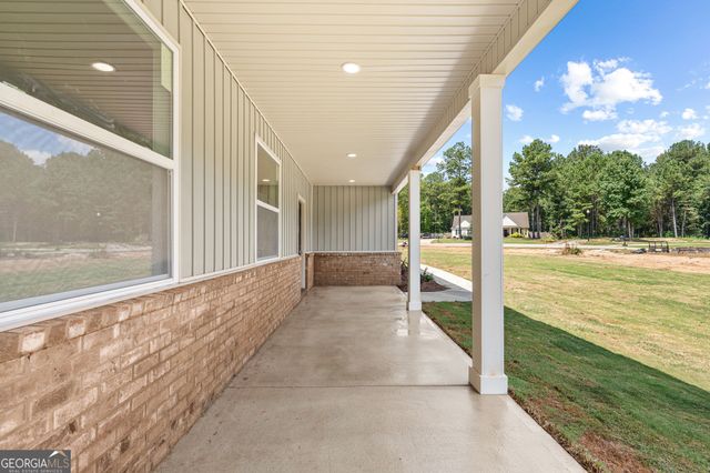 277 Cole Forest Boulevard, Barnesville, GA 30204