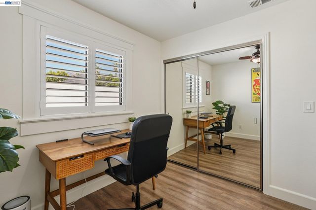 1255 N Los Robles Ave 9, Pasadena, CA 91104