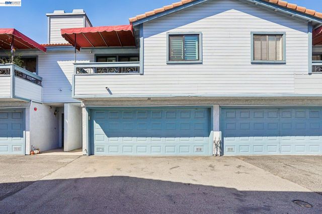 1255 N Los Robles Ave 9, Pasadena, CA 91104