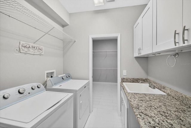 8914 N LYNN AVENUE, Tampa, FL 33604