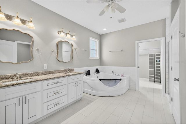 8914 N LYNN AVENUE, Tampa, FL 33604