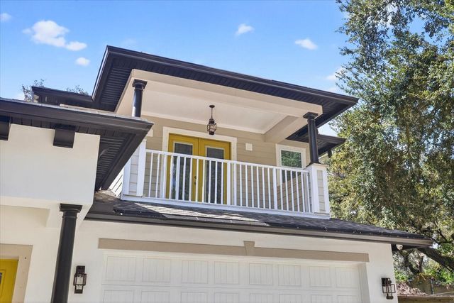 8914 N LYNN AVENUE, Tampa, FL 33604