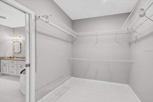 8914 N LYNN AVENUE, Tampa, FL 33604