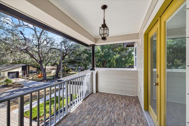 8914 N LYNN AVENUE, Tampa, FL 33604