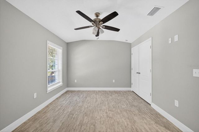 8914 N LYNN AVENUE, Tampa, FL 33604