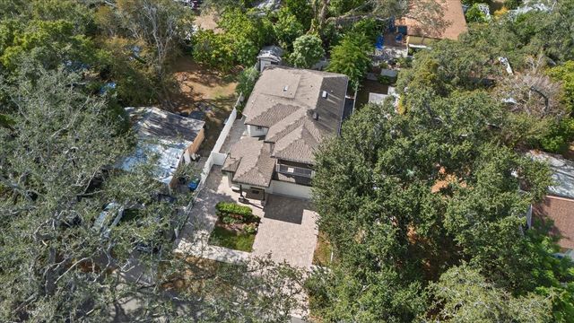 8914 N LYNN AVENUE, Tampa, FL 33604