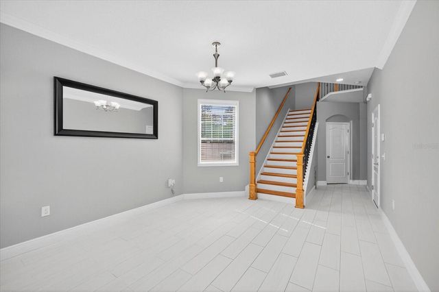 8914 N LYNN AVENUE, Tampa, FL 33604