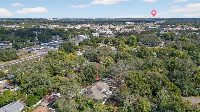 8914 N LYNN AVENUE, Tampa, FL 33604