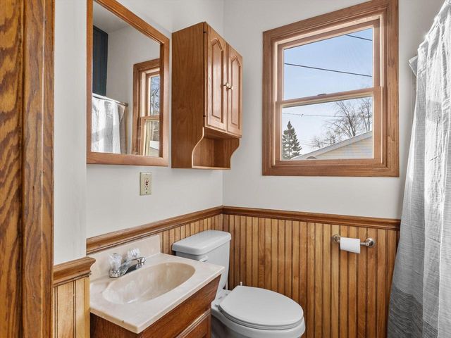 211 Lincoln AVENUE, Sheboygan, WI 53081