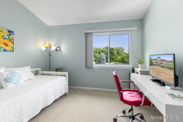 8621 S Jasonville Court Se 162, Caledonia Twp, MI 49316