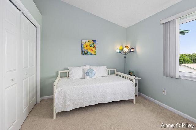 8621 S Jasonville Court Se 162, Caledonia Twp, MI 49316
