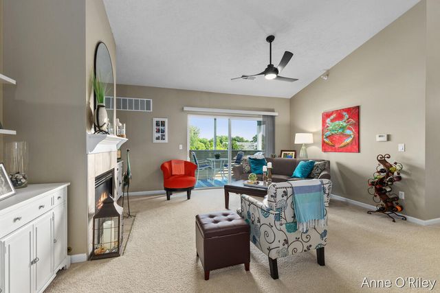 8621 S Jasonville Court Se 162, Caledonia Twp, MI 49316