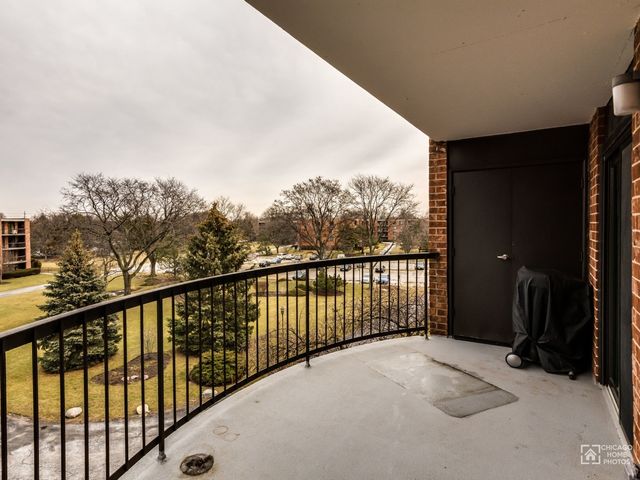 1515 E Central Road 460B, Arlington Heights, IL 60005