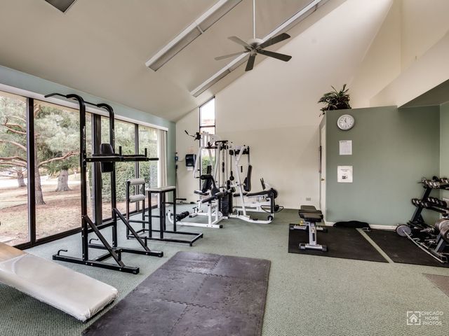 1515 E Central Road 460B, Arlington Heights, IL 60005