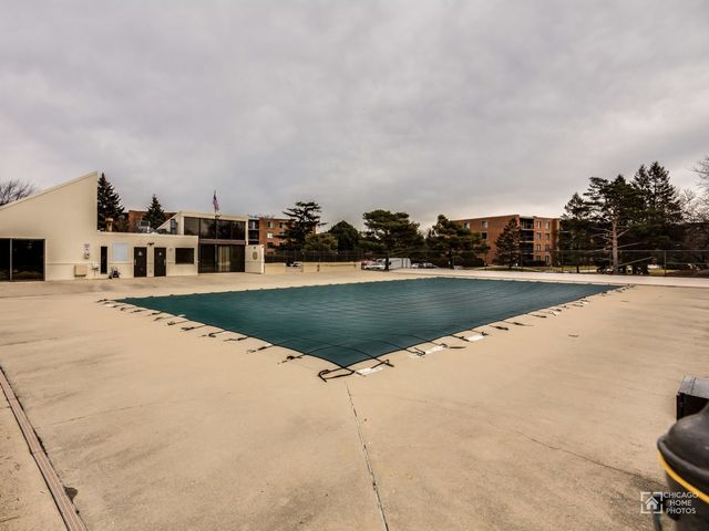 1515 E Central Road 460B, Arlington Heights, IL 60005