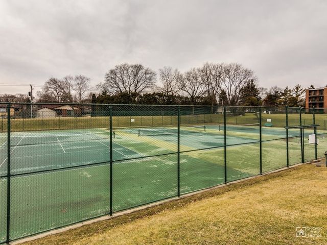 1515 E Central Road 460B, Arlington Heights, IL 60005