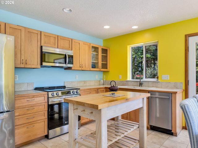 26659 KITTIWAKE Dr, Rockaway Beach, OR 97136