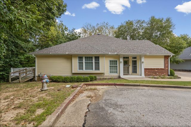 1805 SCARBOROUGH DR, Columbia, MO 65201
