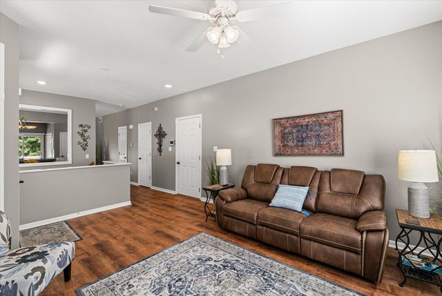 1805 SCARBOROUGH DR, Columbia, MO 65201