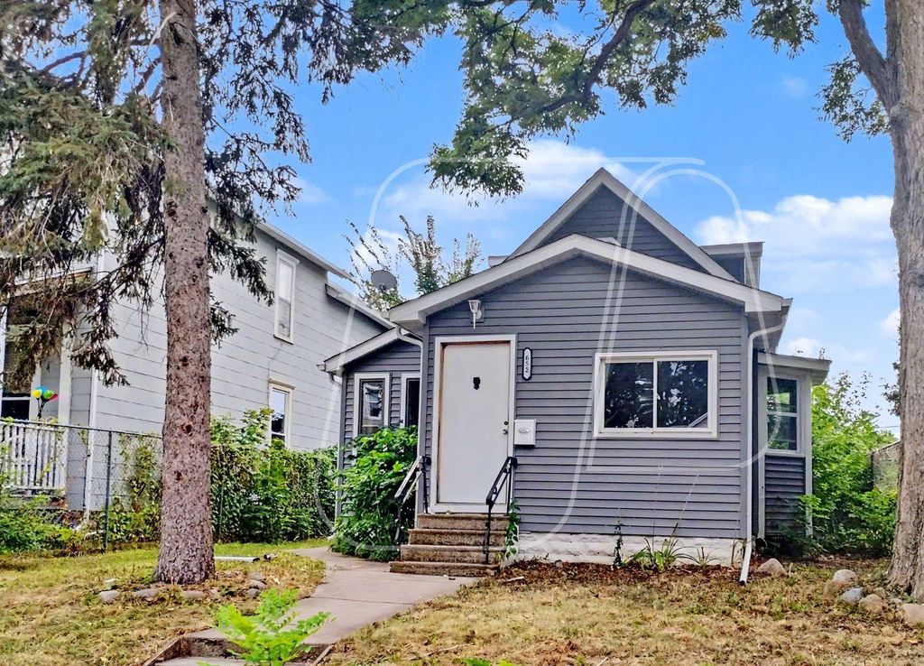652 Watson Avenue, Saint Paul, MN 55102