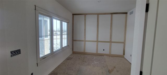 196 E Bridge Circle, Polk City, IA 50226