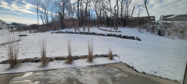 196 E Bridge Circle, Polk City, IA 50226