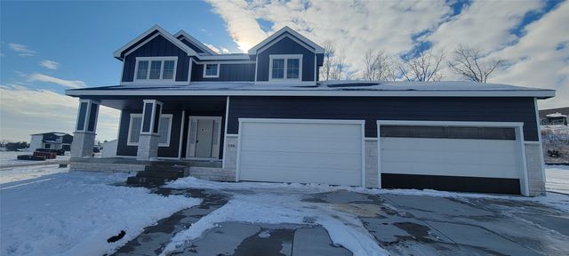 196 E Bridge Circle, Polk City, IA 50226