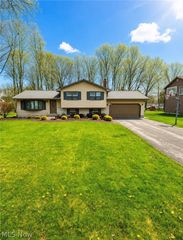 6779 Colleen Drive, Boardman, OH 44512