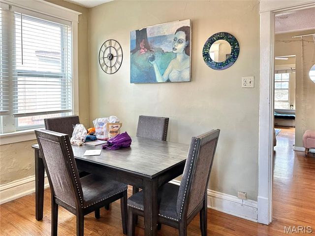 5247 Bancroft Avenue, St Louis, MO 63109