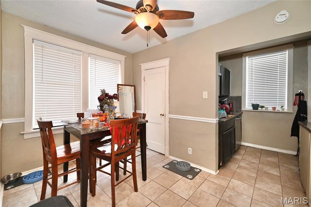 5247 Bancroft Avenue, St Louis, MO 63109