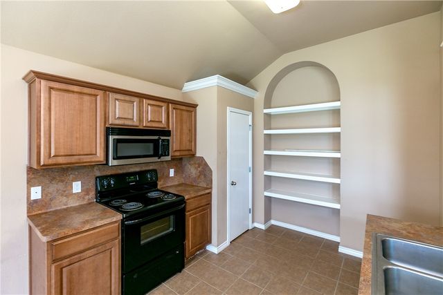 3809 Los Arroyos Dr, Corpus Christi, TX 78414