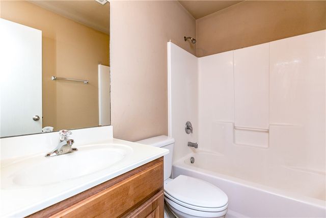 3809 Los Arroyos Dr, Corpus Christi, TX 78414