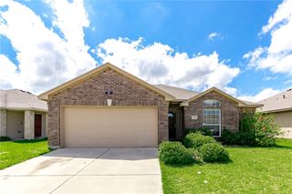 3809 Los Arroyos Dr, Corpus Christi, TX 78414