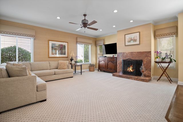 597 CLIFFWOOD Lane, Gurnee, IL 60031