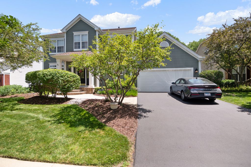 597 CLIFFWOOD Lane, Gurnee, IL 60031
