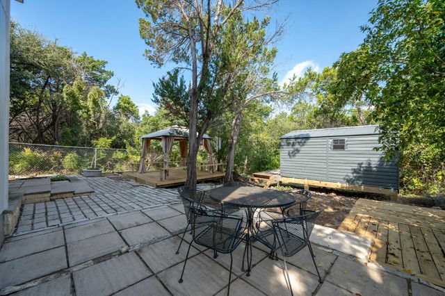 400 N Laurelwood DR, Austin, TX 78733